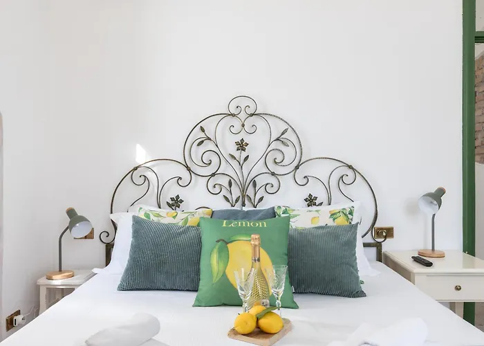 Charming Capri Style Retreat - Near Termini Station, Near Colosseum Appartement *