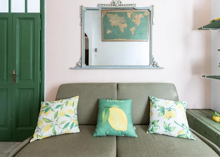 Charming Capri Style Retreat - Near Termini Station, Near Colosseum * Rome